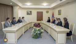 Issues on Cooperation with the US in Fight against Money Laundering in Armenia Discussed at the RA Investigative Committee (photos)